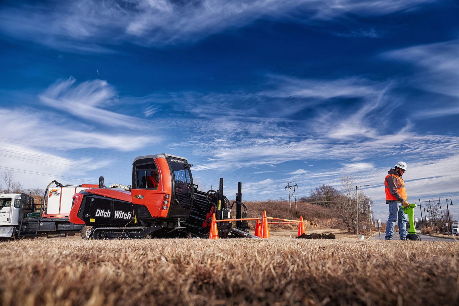 Randament sporit cu noua instalație de foraj direcțional Ditch Witch® AT32 All Terrain